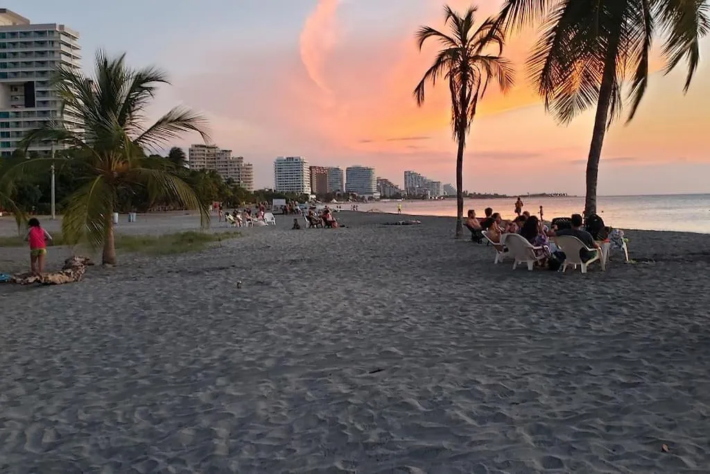 Condominio, Bello Horizonte Plaza, Santa Marta. Santa Marta (Magdalena)